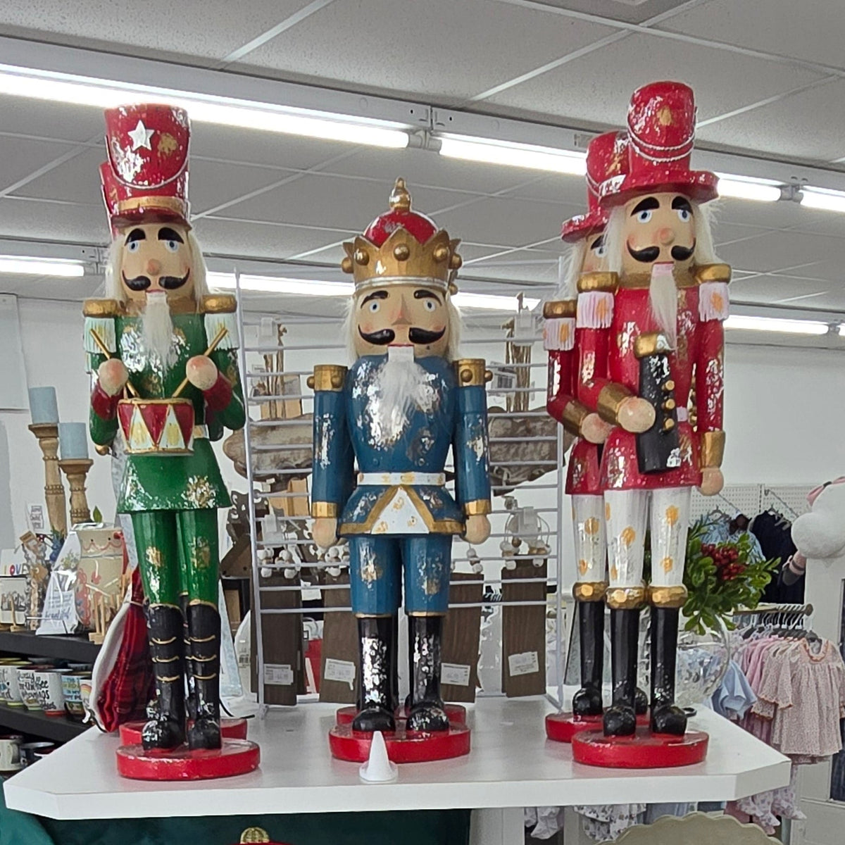 Otto Nutcracker Red/White