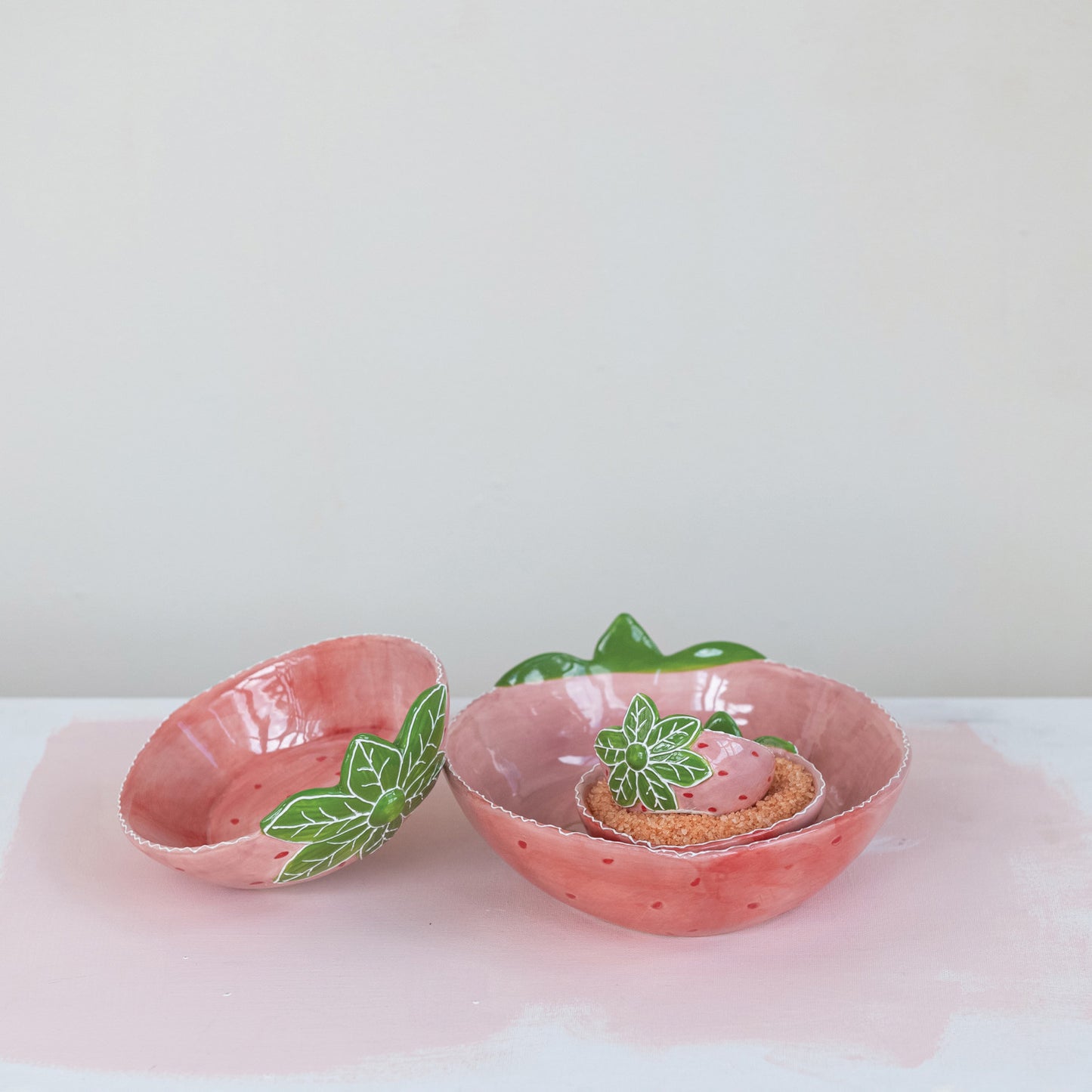Stoneware Bowls Strawberry