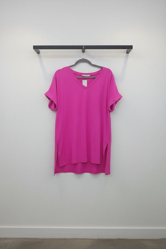 Brushed Dty Rolled Short Sleeve V-Neck Top With Side Slit High-Low Hem
